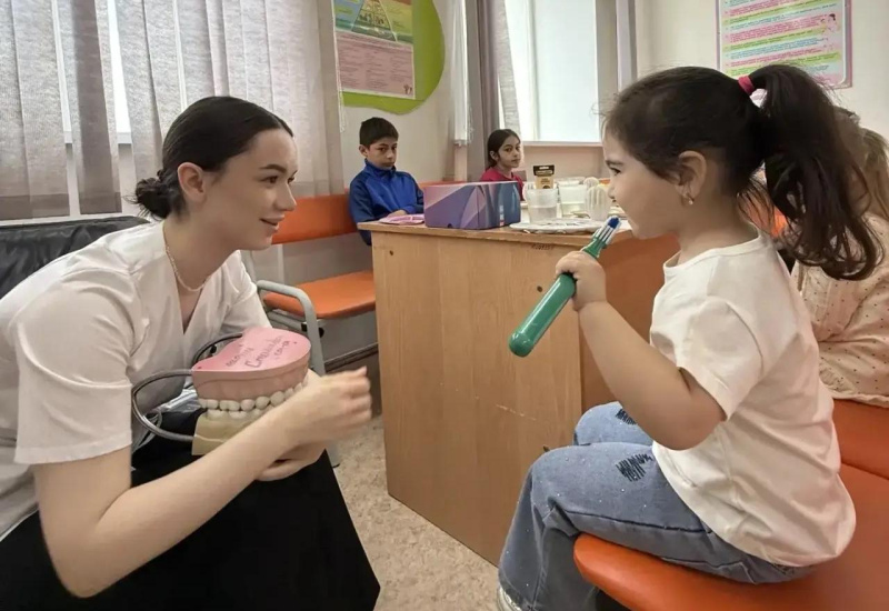 В покачевской городской больнице прошла традиционная акция «Детские ладошки в руках Югры»