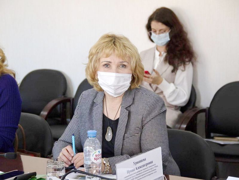 Предложения специалистов окружного кардиодиспансера войдут в стратегию по модернизации системы оказания помощи пациентам с хронической сердечной недостаточностью Предложения специалистов окружного кардиодиспансера войдут в стратегию по модернизации системы оказания помощи пациентам с хронической сердечной недостаточностью