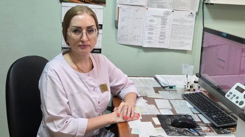 Чихать в кулак» или кашлять в ладонь — плохая идея?